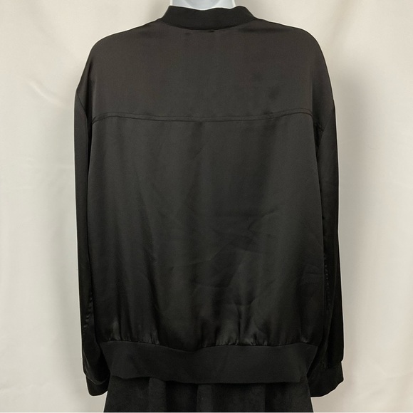 Supply & Demand Womens XXL black silky satin embroidered zip front jacket - Picture 3 of 8
